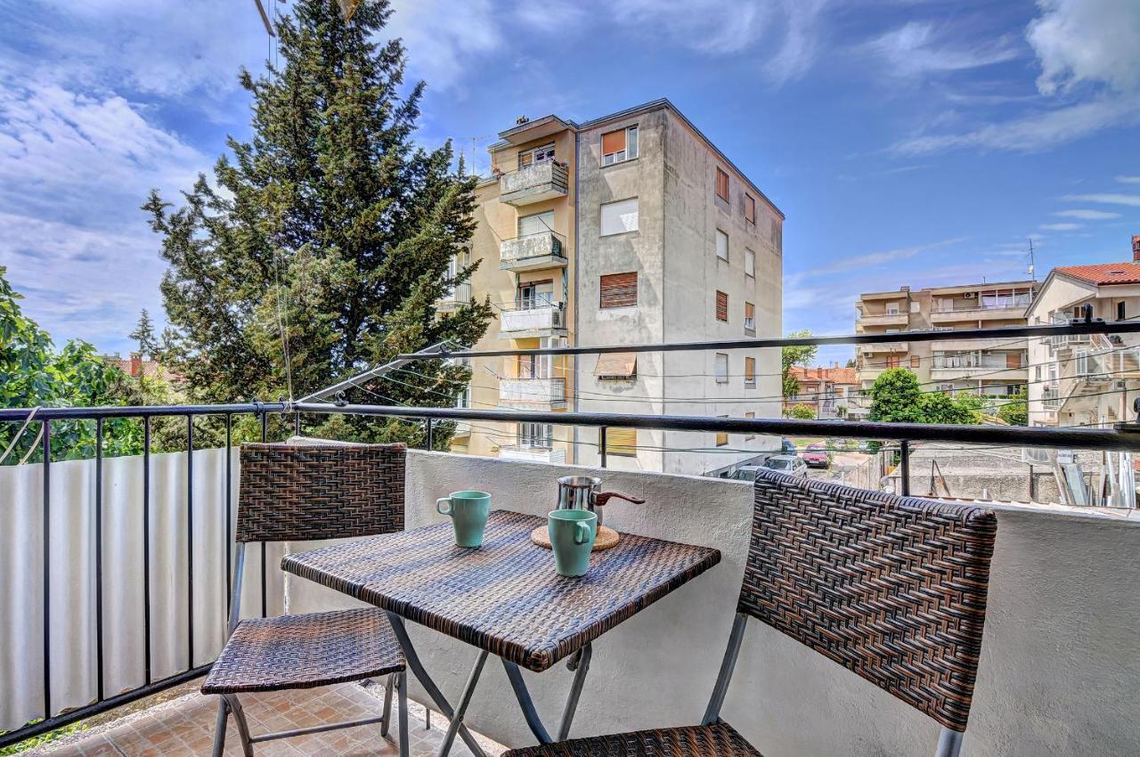 Lina Pula Exterior foto
